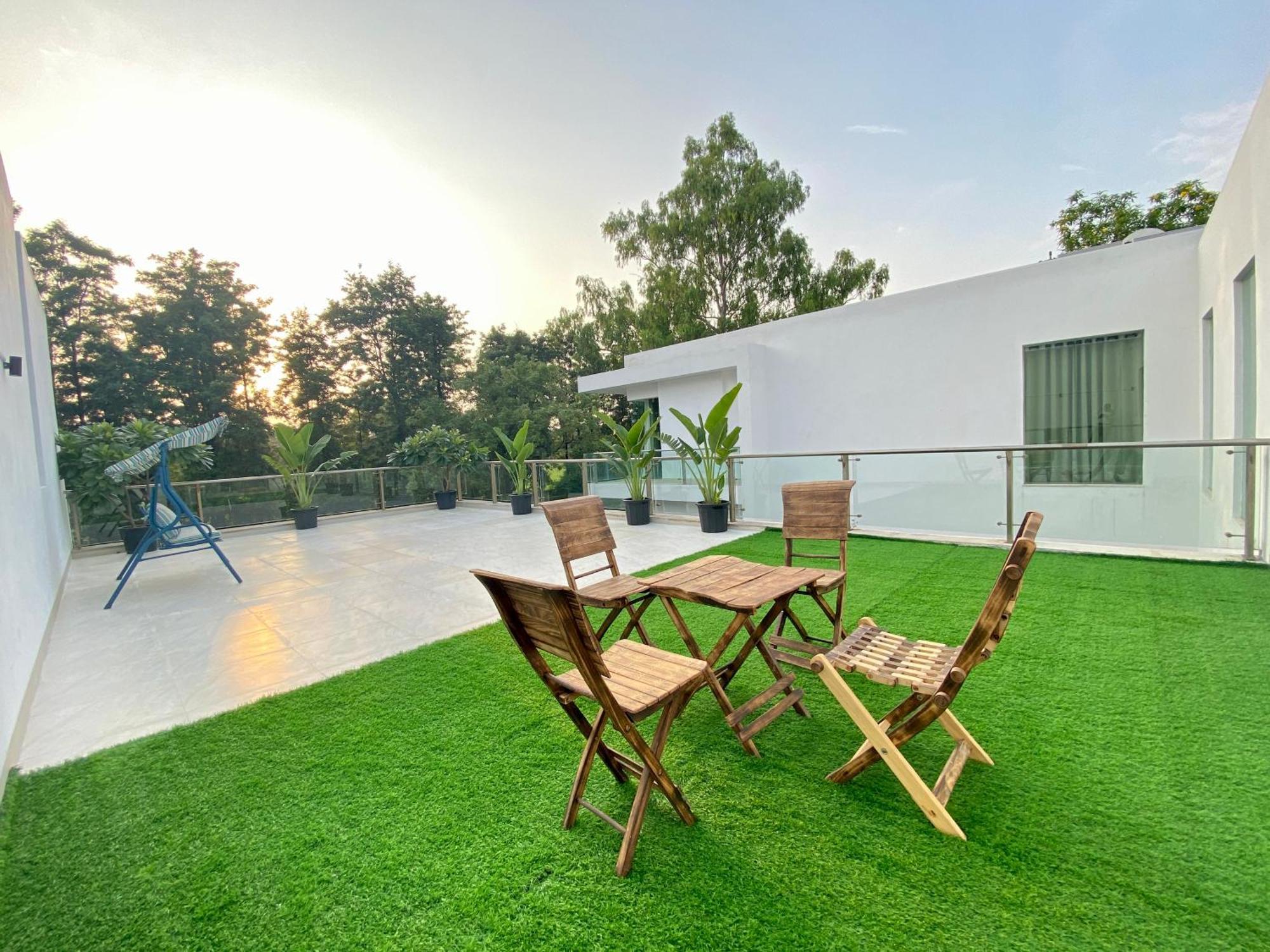 Karma Lakelands, Gurugram Gurgaon Exterior photo